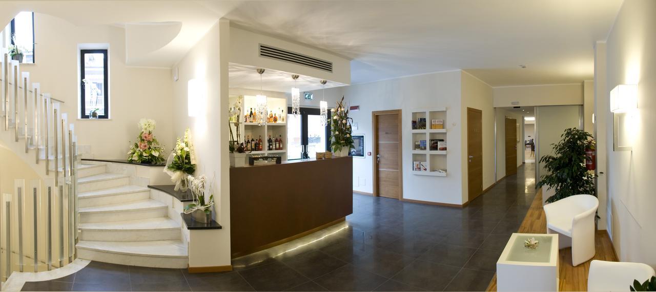 Hotel Napoleon Cherasco Kültér fotó