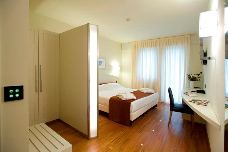 Hotel Napoleon Cherasco Kültér fotó